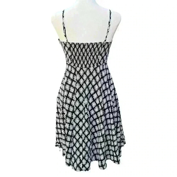 Old Navy Black & White Fit & Flare Skater Cami Dress Summer Sundress Size S - Picture 4 of 12